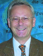Dr. Bernd Kroeger